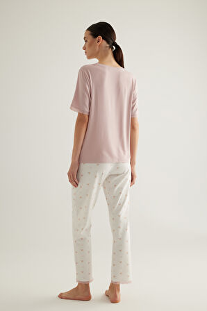 Kadın Pamuklu Dantel Detaylı Kısa Kol Uzun Pijama Takımı