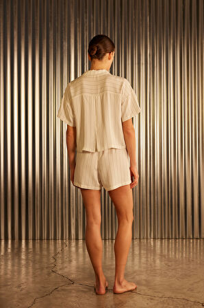 Kadın Çizgili Dokuma Patlı Şort