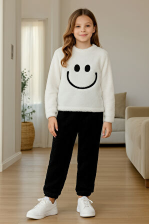 Kız - Erkek Çocuk Gülen Yüz Nakışlı Kışlık Peluş Takım Ak4006