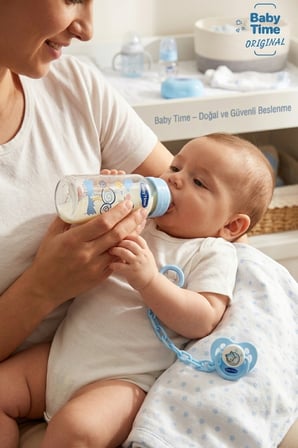 BabyTime 5 Parça Cam Biberon Beslenme Seti 250 ml 125 ml Damaklı Emzik Askı Saklama Kabı Mavi Ak517