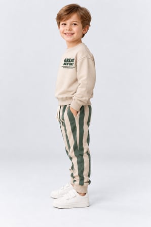 Erkek Çocuk Great New Day Baskılı Sweatshirt ve Çizgili Eşofman Altı 2’li Takım Ak124