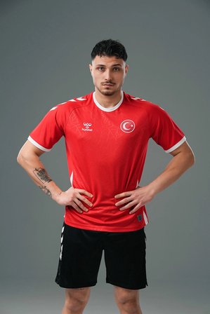Hummel Dream Milli Takım Antrenman Tişört Kırmızı