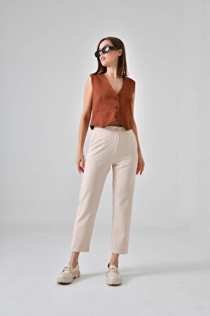 Kahverengi Cep Detaylı Pensli 3 Düğme Kapama Astarlı Yelek