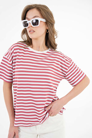 Pembe Çizgili Bisiklet Yaka Relax Fit T-Shirt