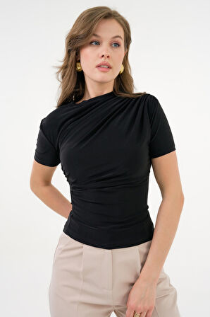 Siyah Omuz ve Beli Drape Büzgülü Likralı Örme Bluz