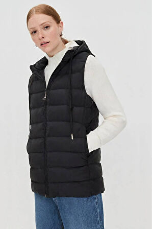 Siyah - M Kadın Regular Fit Dik Yaka Kapüşonlu Fermuarlı Cepli Şişme Yelek - Su Geçirmez