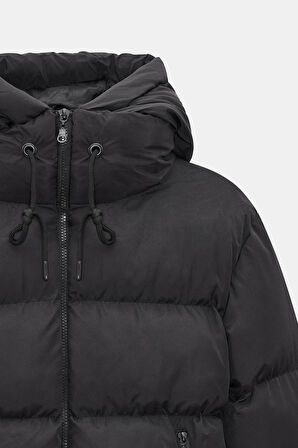 Siyah - M Kadın Relax Fit Kapüşonlu Fermuarlı Kısa Şişme Mont - Puffer Jacket