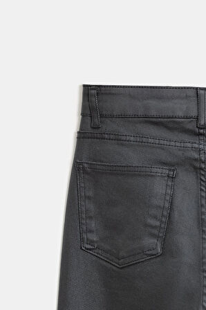 Siyah - 40 Kadın Mumlu (Waxed) Yüksek Bel Düz Kesim Likralı Jean Pantolon - Paça Detaylı