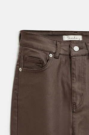 Kahverengi - 34 Kadın Mumlu (Waxed) Yüksek Bel Düz Kesim Likralı Jean Pantolon - Paça Detaylı