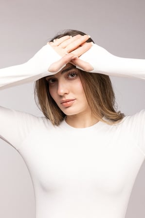 Ekru Kadın Bisiklet Yaka Parmak Geçmeli Uzun Kollu Body/Bluz