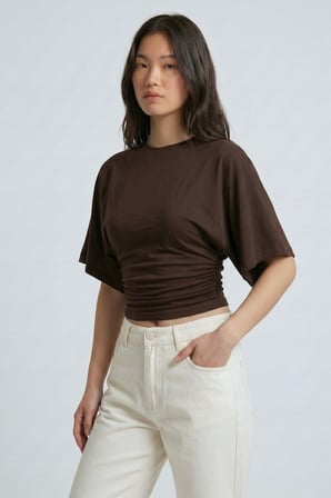 Acı Kahverengi Bisiklet Yaka Beli Büzgülü Yarasa Kollu Crop Bluz