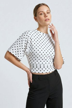 Beyaz Puantiyeli Bisiklet Yaka Beli Büzgülü Yarasa Kollu Crop Bluz