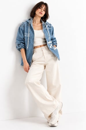 Açık Mavi İnci Detaylı Kapüşonlu Desenli Denim Ceket
