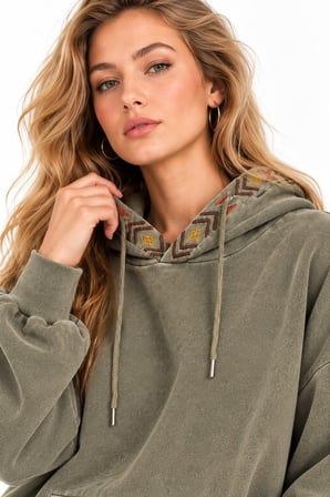 Haki Etnik Desen Şeritli 3 İplik Şardonsuz Kapüşonlu Sweatshirt