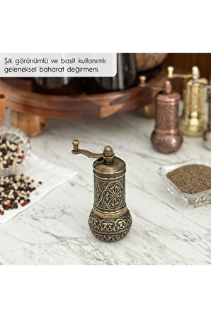 Antik Zamak Karabiber El Değirmeni Öğütücü Grinder 11 Cm