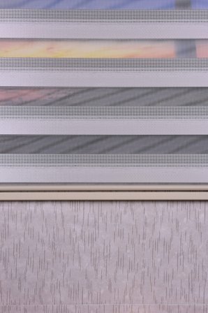 Açık Gri Kendinden Desenli Etek Dilimsiz DS11747 V3 Zebra Stor Güneşlik Perde