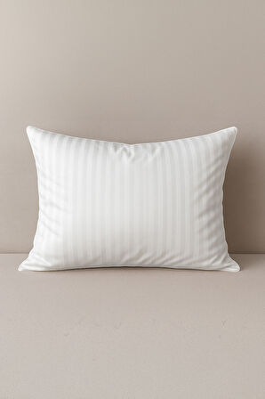 Beyaz Çizgili Pamuk Saten Yastık Kılıfı