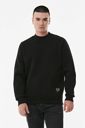 Basic Dik Yaka Sweatshirt