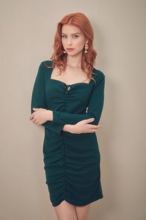 Önü Büzgülü Kare Yaka Elbise