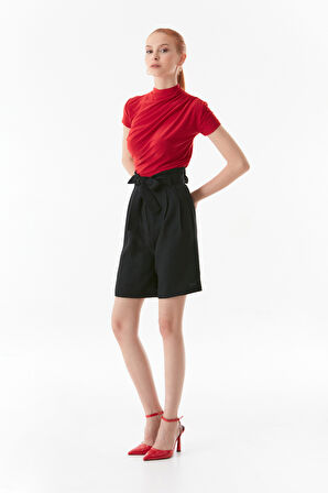 Beli Kuşaklı Cepli Şort