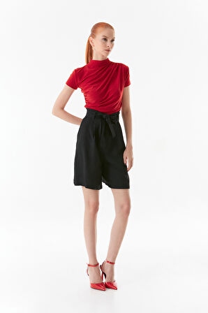 Beli Kuşaklı Cepli Şort