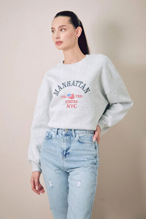 3 İplik Manhattan Nakışlı Bisiklet Yaka Sweatshirt