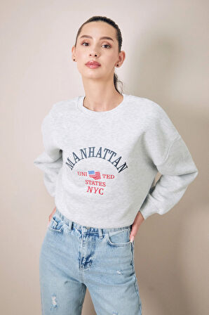 3 İplik Manhattan Nakışlı Bisiklet Yaka Sweatshirt