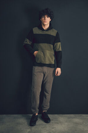 Renk Bloklu Kapüşonlu Kanguru Cepli Polar Sweatshirt