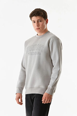 3 İplik Yazı Nakışlı Dik Yaka Sweatshirt