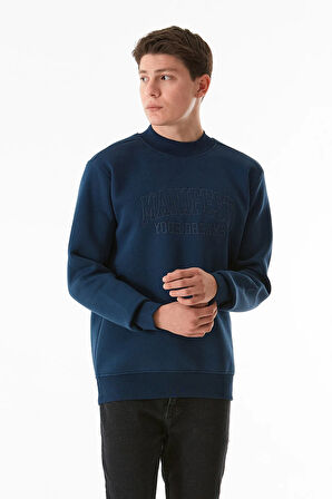 3 İplik Yazı Nakışlı Dik Yaka Sweatshirt