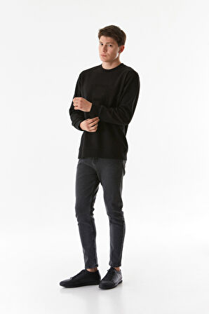 Yazı Kabartmalı Bisiklet Yaka Sweatshirt