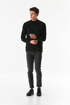 3 İplik Yazı Nakışlı Dik Yaka Sweatshirt