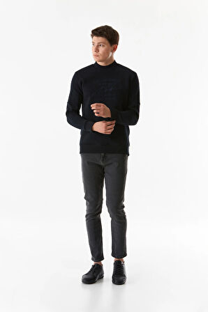 3 İplik Yazı Nakışlı Dik Yaka Sweatshirt