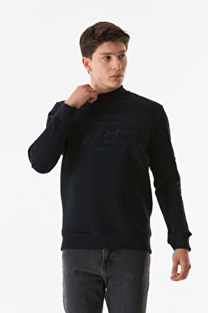 3 İplik Yazı Nakışlı Dik Yaka Sweatshirt