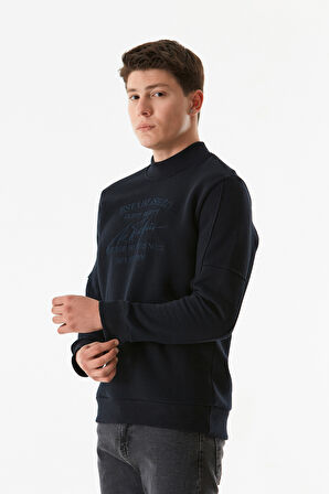 3 İplik Yazı Nakışlı Dik Yaka Sweatshirt