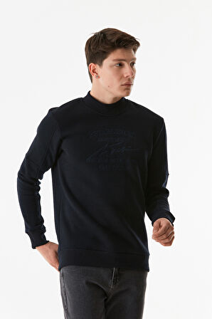 3 İplik Yazı Nakışlı Dik Yaka Sweatshirt