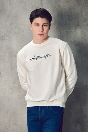 Yazı Nakışlı Bisiklet Yaka Sweatshirt