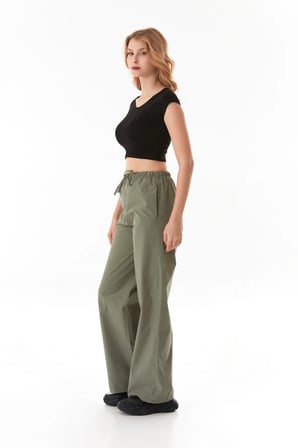Basic Bisiklet Yaka Crop Tişört