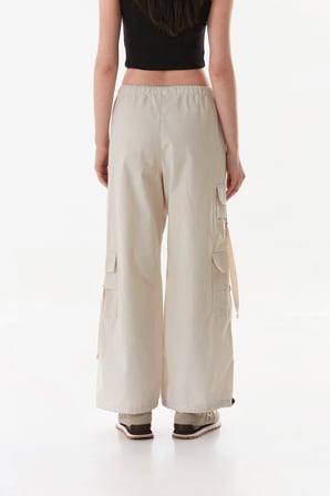 Beli Ve Paçası Stoperli Kargo Cepli Gabardin Pantolon