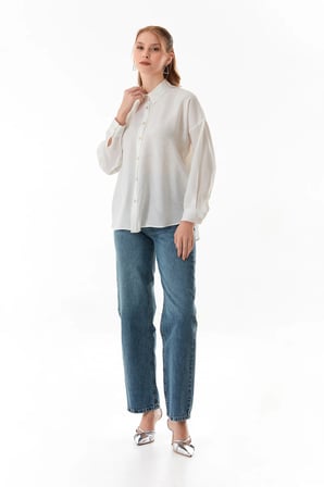 Basic Oversize Arkası Uzun Düğmeli Gömlek