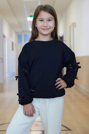 Kolu Fiyonk Detaylı Bisiklet Yaka Kız Çocuk Sweatshirt