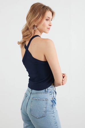 Basic Çapraz Askılı Modal Body