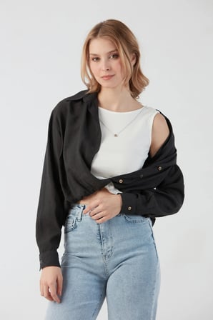 Basic Body Detaylı Kolyeli Gömlek