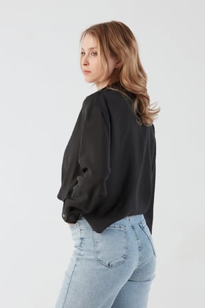 Basic Body Detaylı Kolyeli Gömlek