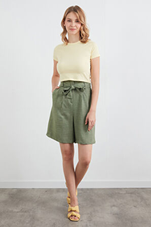 Beli Kuşaklı Cepli Şort