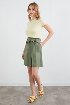 Beli Kuşaklı Cepli Şort