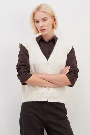 Sakallı Düğmeli V Yaka Oversize Yelek