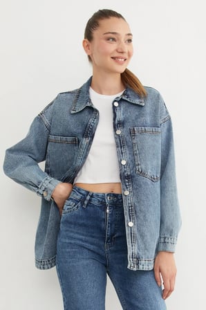 Çift Cepli Düğmeli Oversize Kot Ceket
