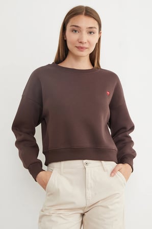 3 İplik Kalp Nakışlı Bisiklet Yaka Sweatshirt