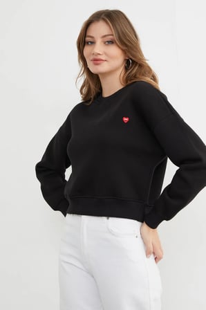 3 İplik Kalp Nakışlı Bisiklet Yaka Sweatshirt